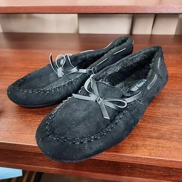 Ashley Blue Nwt Black faux fur Slippers Size 8 - Picture 5 of 8